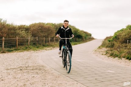 How to Take Your own Photo (On a Bike!)