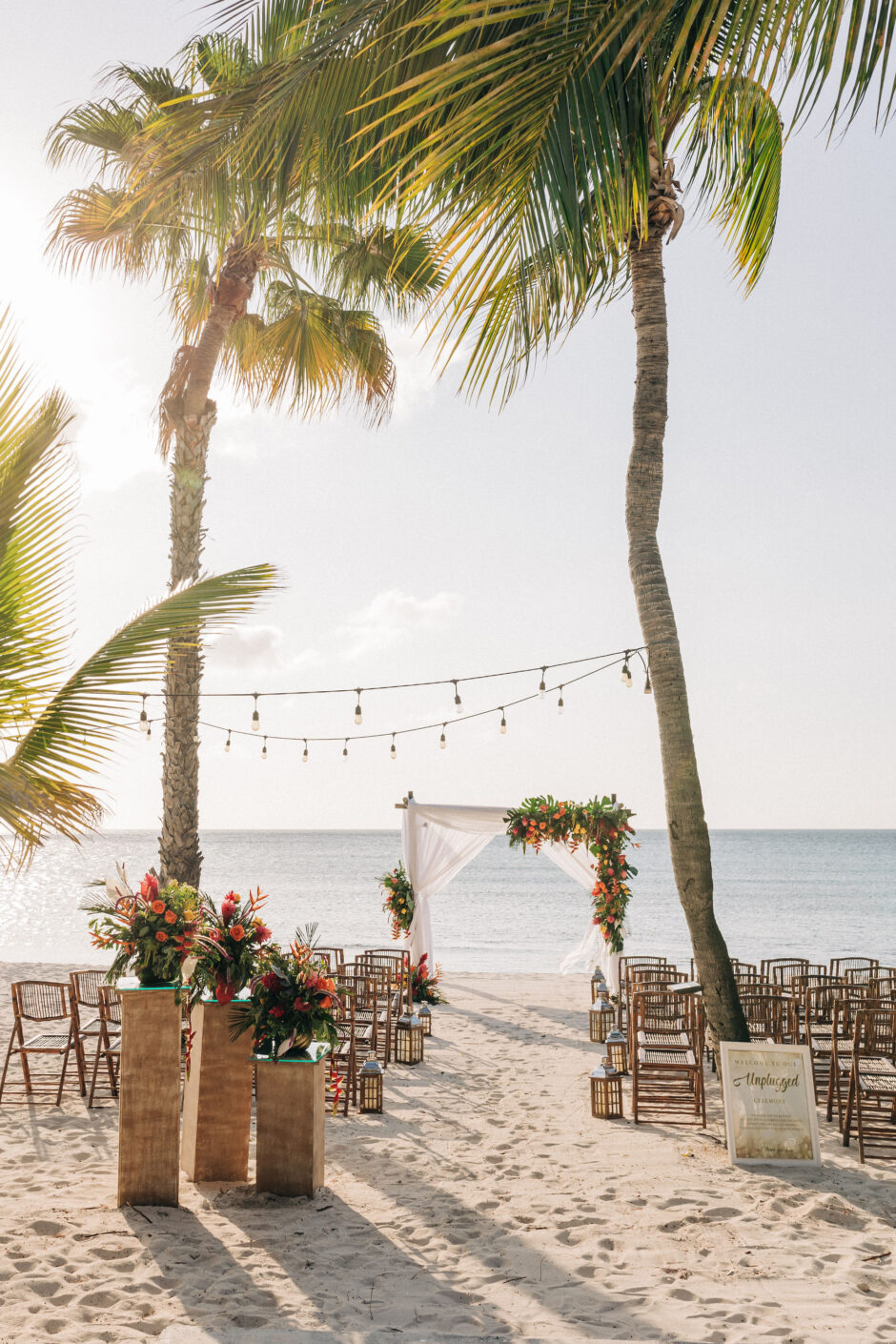 Divi_Phoenix_Aruba_Wedding_by_stevendecuba105of189-940x1410 Divi_Phoenix_Aruba_Wedding_by_stevendecuba(105of189) 
