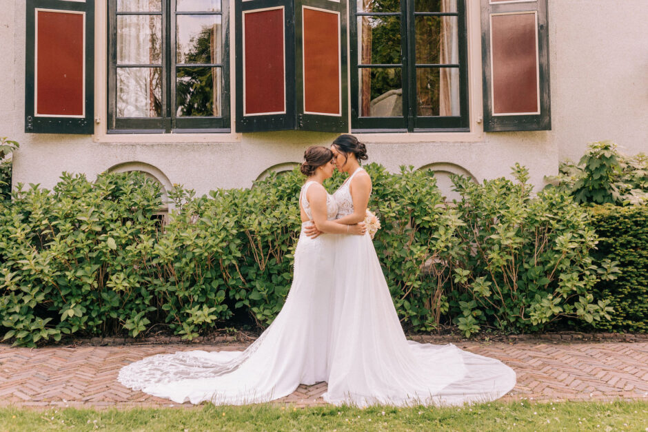 Sasha_Roosje_Bridal17of37-940x627 Wedding Photographer based in Rotterdam 6 