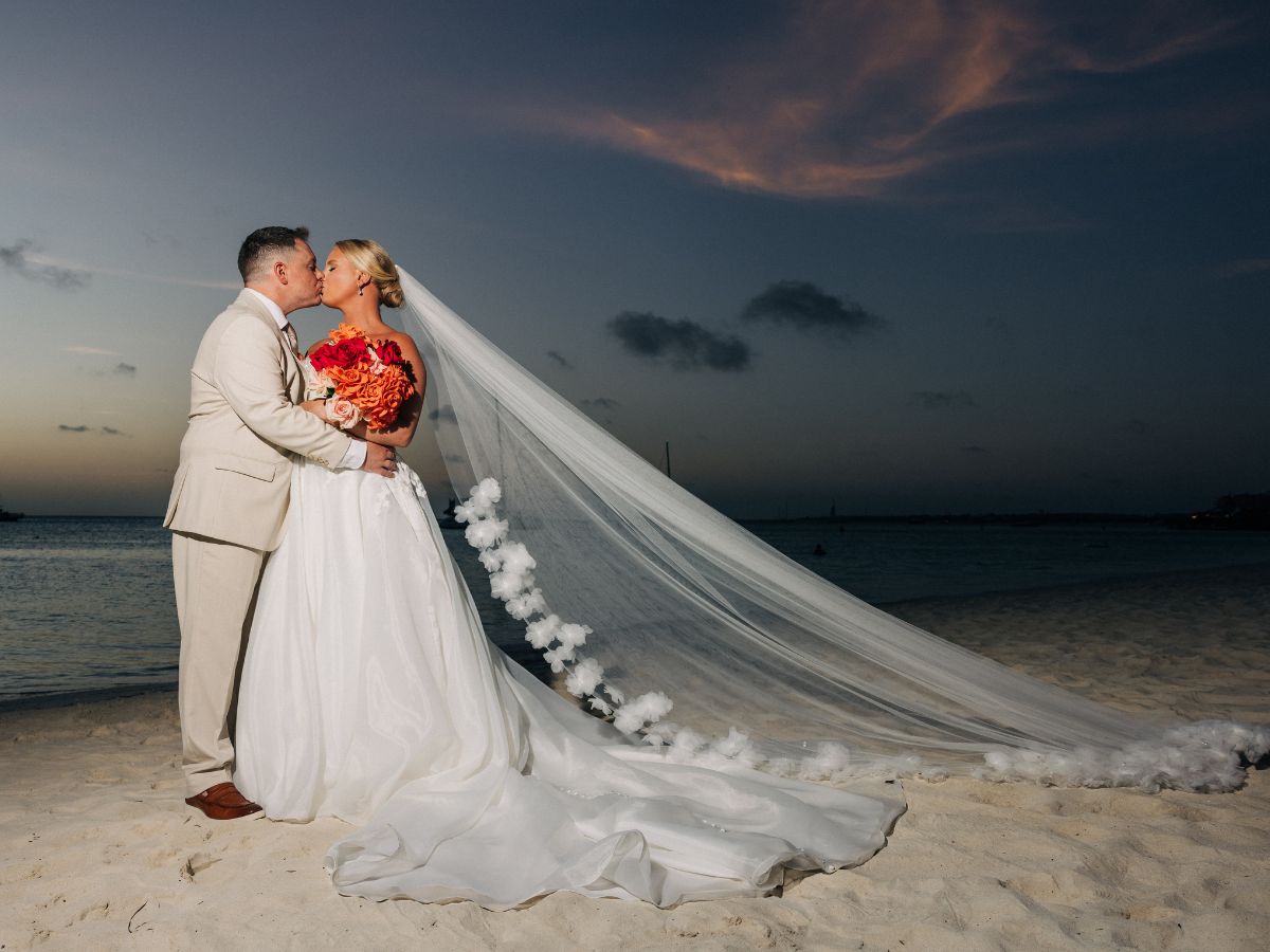 Kaylie & Cameron’s Luxury Wedding at the Hyatt Regency Resort Aruba
