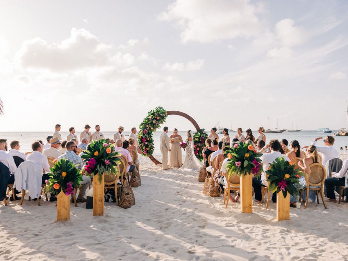 Should-You-Do-a-First-Look-on-Your-Wedding-Day-in-Aruba_-Heres-What-You-Need-to-Know-21 Should You Do a First Look on Your Wedding Day in Aruba? Here's What You Need to Know Destination Wedding in Aruba Wedding