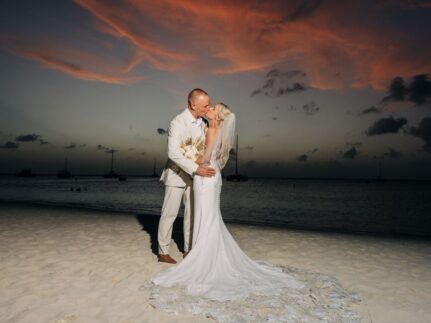 An Emotional, Beachfront Celebration: David & Ashley’s Hyatt Regency Aruba Wedding