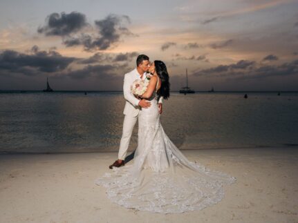 Janelle & Jason’s Playful Beach Wedding at Marriott Stellaris Aruba