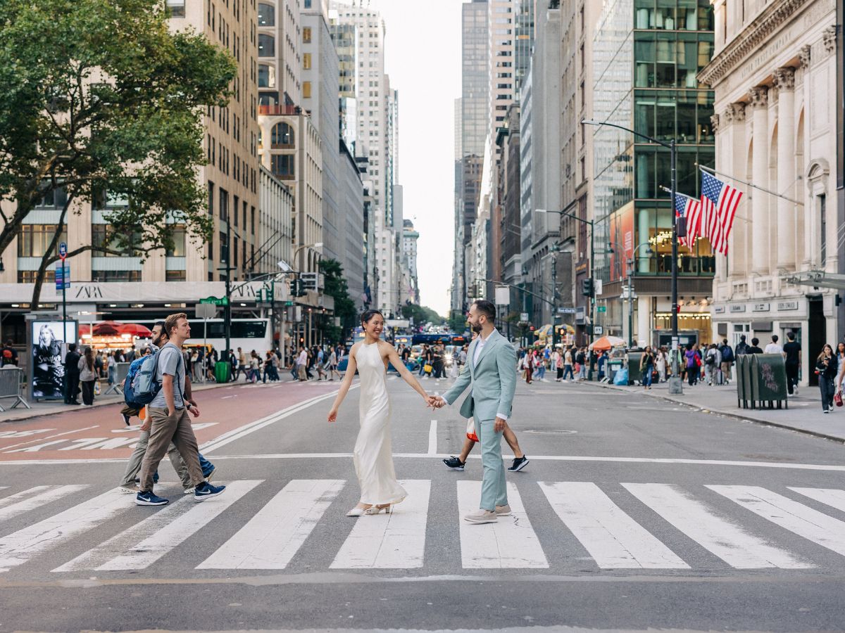 Romance in New York City: J&O’s Iconic NYC Wedding Photo Shoot